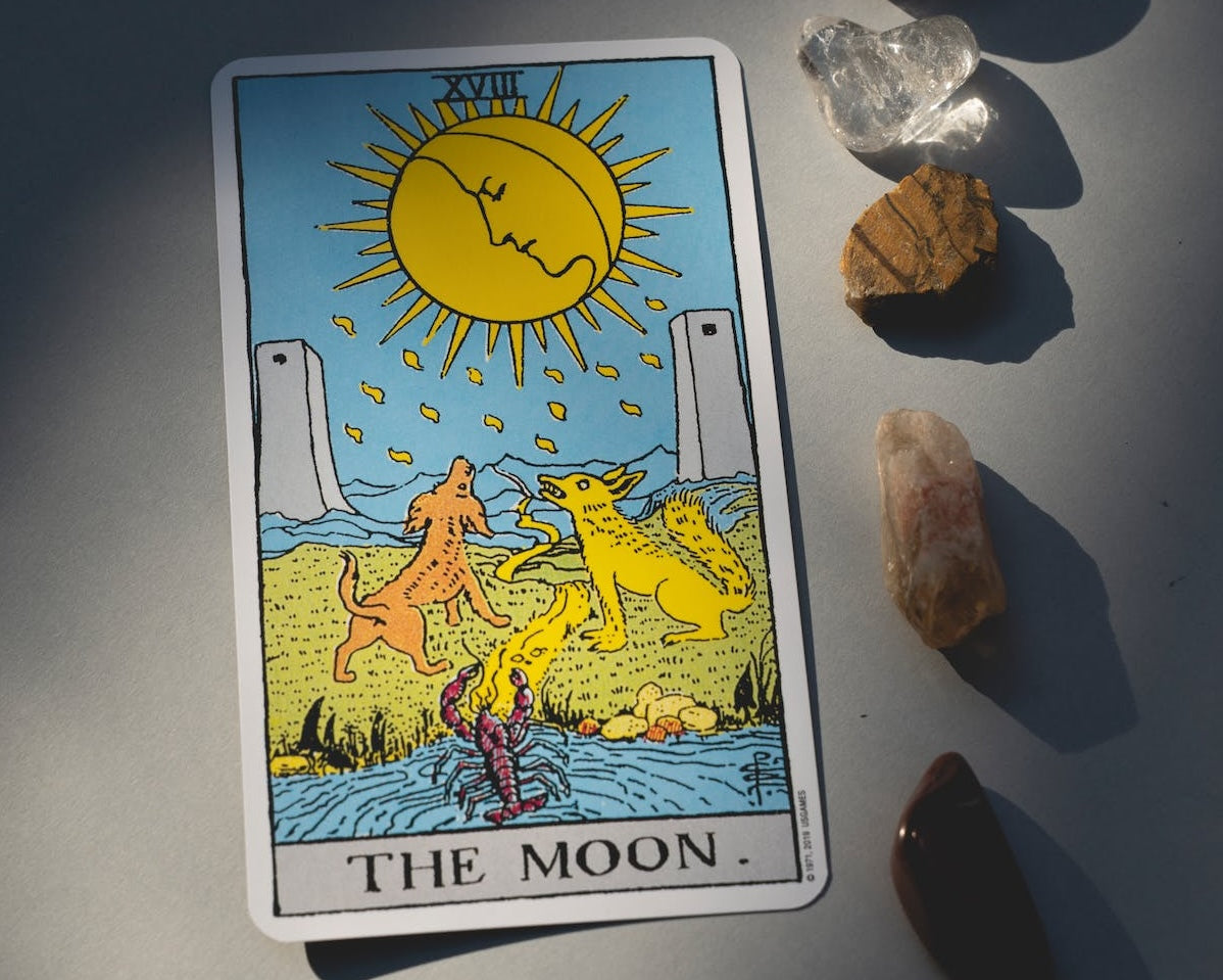 The Moon Tarot Card: Meaning, Reversed & Upright