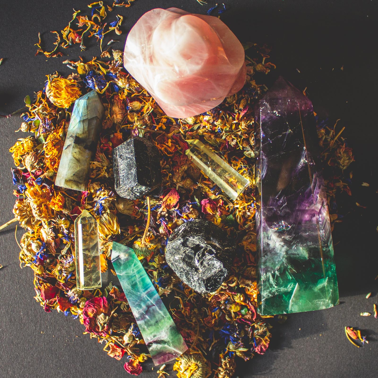 Rough Vs. Tumbled Crystals: which type should you buy?